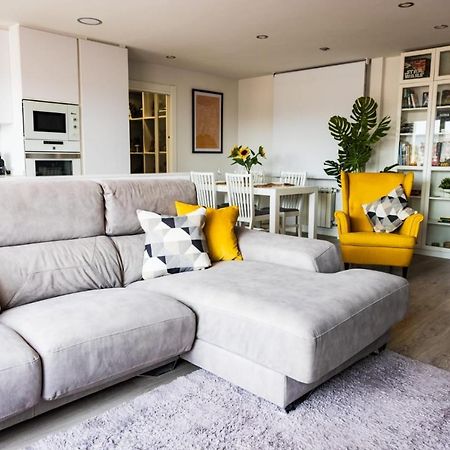 Apartamento Lujoso Atico Entre 2 Playas Con Garaje, Terraza, Vistas Y Wifi Gijón Exterior foto