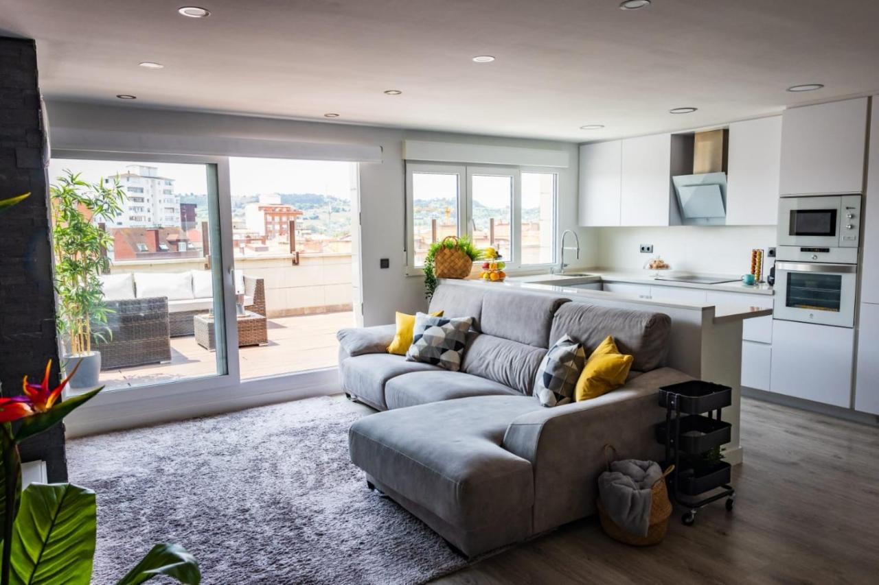 Apartamento Lujoso Atico Entre 2 Playas Con Garaje, Terraza, Vistas Y Wifi Gijón Exterior foto